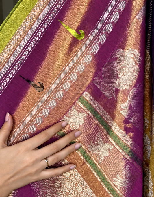 Veyoni Gadwal Tissue Saree